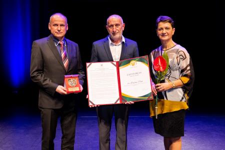 dr. Dušan Plut, foto Via Studio